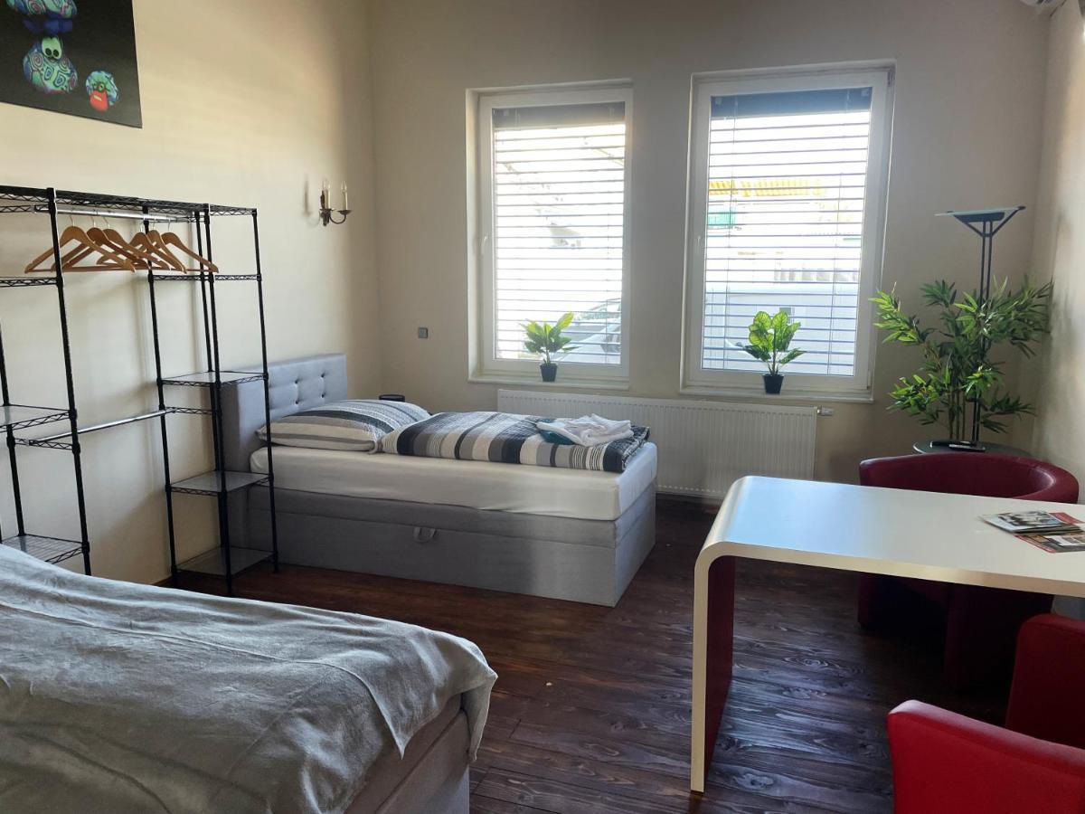 DZ Appartements: Central Wittenberge Retreat with Whirlpool and Wi-Fi Exterior photo